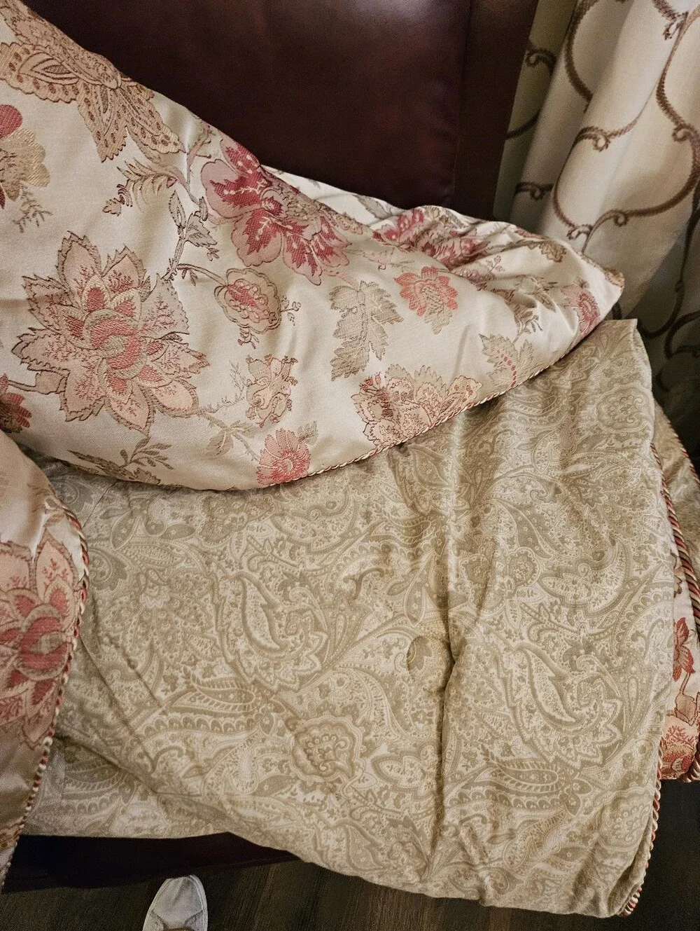 Croscill Queen Comforter Jacobean Floral with Matching Shams and Valance